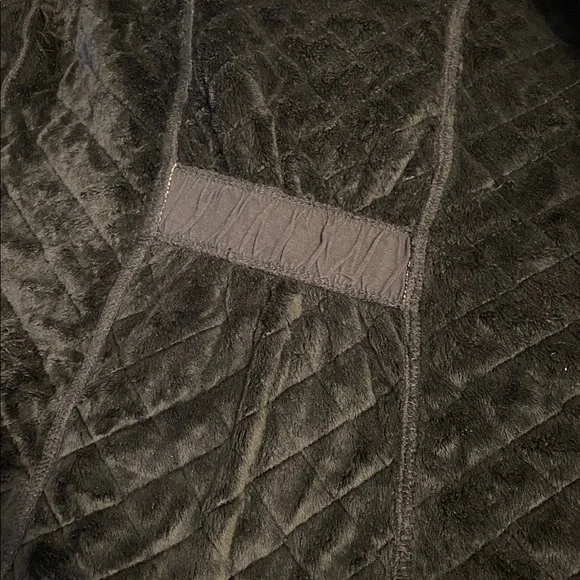 The North Face Women's Black Puffer Jacket, soft inside, good condition - Picture 5 of 9